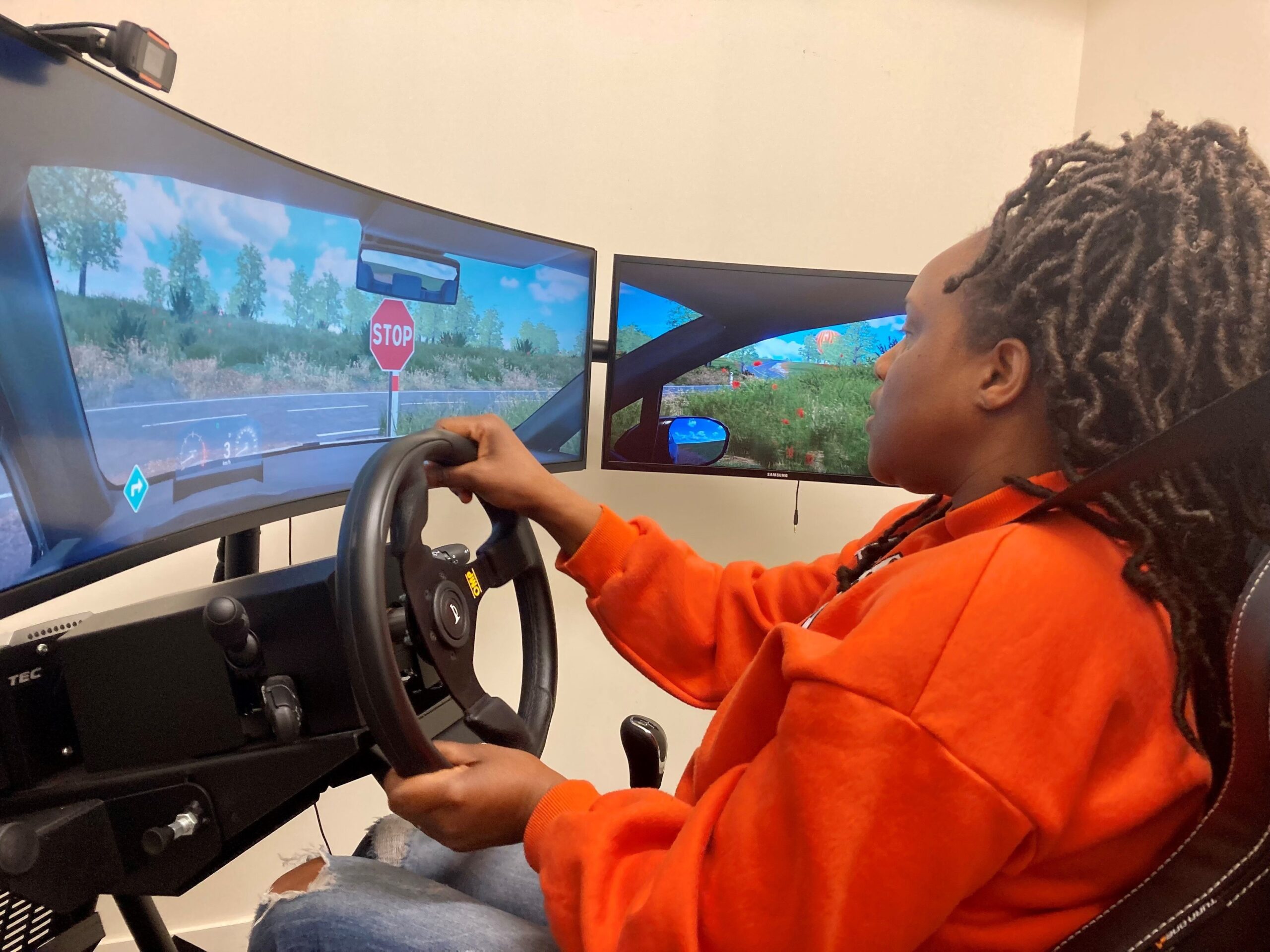 Bonneuil-sur-Marne, le 18 avril 2023. L'auto-école GSR accueille des élèves en insertion professionnelle ou sociale à des tarifs solidaires.